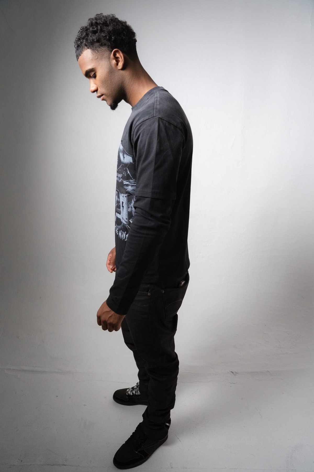 APEX graphic long-sleeve look